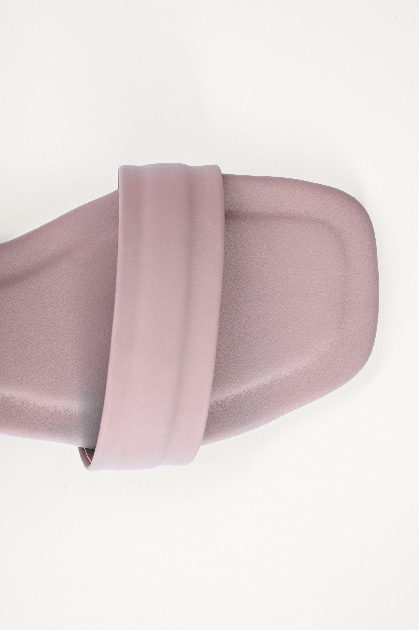 | ANZA Dolce Vita | Flats | Anza | OneHub