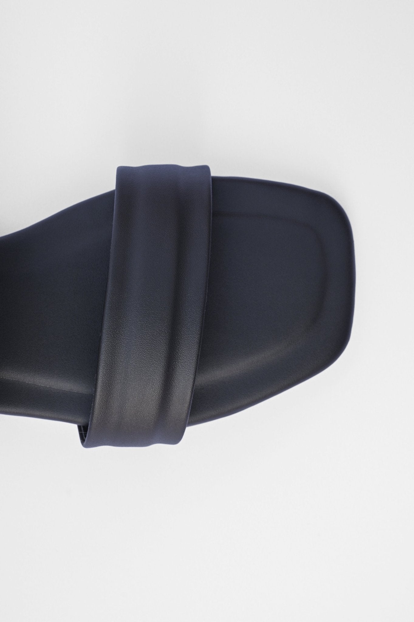 | ANZA Dolce Vita | Flats | Anza | OneHub