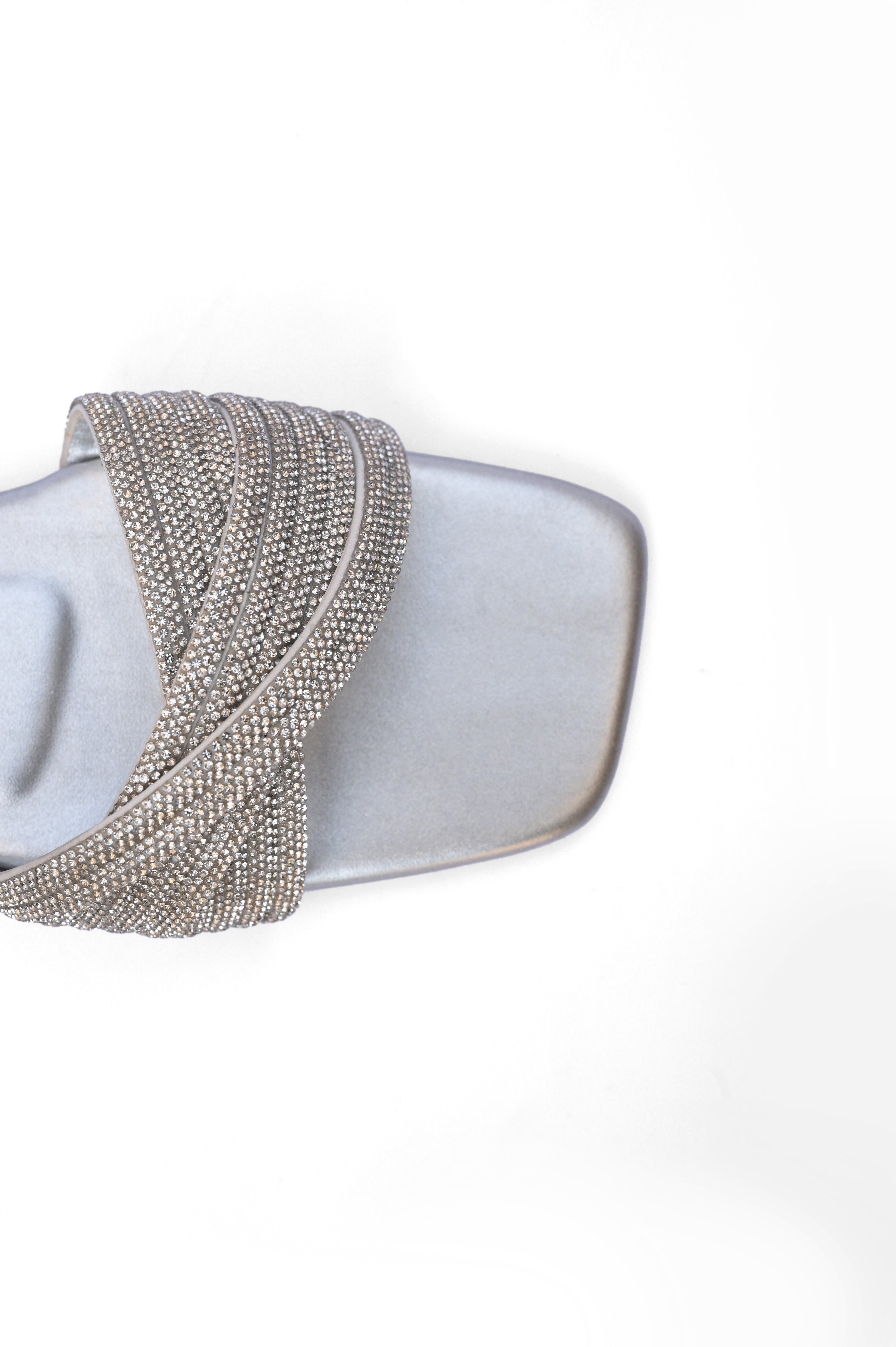 | ANZA Crystal Cascade | Flats | Anza | OneHub